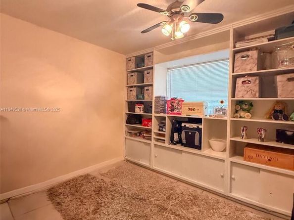 7320 NW 2nd St, Pembroke Pines FL 33024