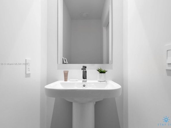 4010 S Ocean Dr T4106, Hollywood FL 33019