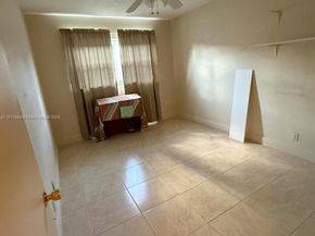 2905 Pierce St 17, Hollywood FL 33020
