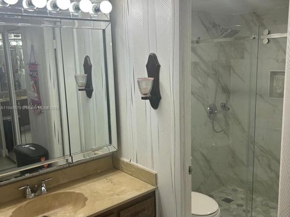 900 Saint Charles Pl 316, Pembroke Pines FL 33026