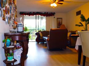 900 Saint Charles Pl 316, Pembroke Pines FL 33026