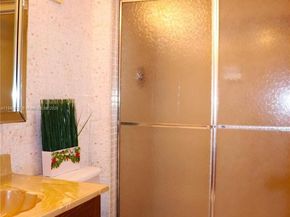 900 Saint Charles Pl 316, Pembroke Pines FL 33026