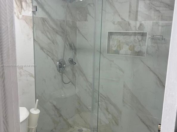 900 Saint Charles Pl 316, Pembroke Pines FL 33026
