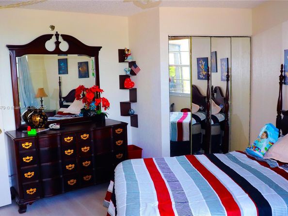 900 Saint Charles Pl 316, Pembroke Pines FL 33026