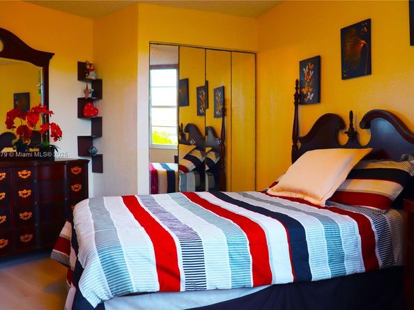 900 Saint Charles Pl 316, Pembroke Pines FL 33026