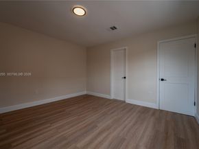 370 Flagami Blvd, Miami FL 33144