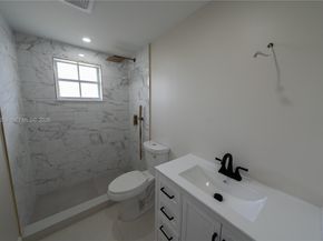 370 Flagami Blvd, Miami FL 33144