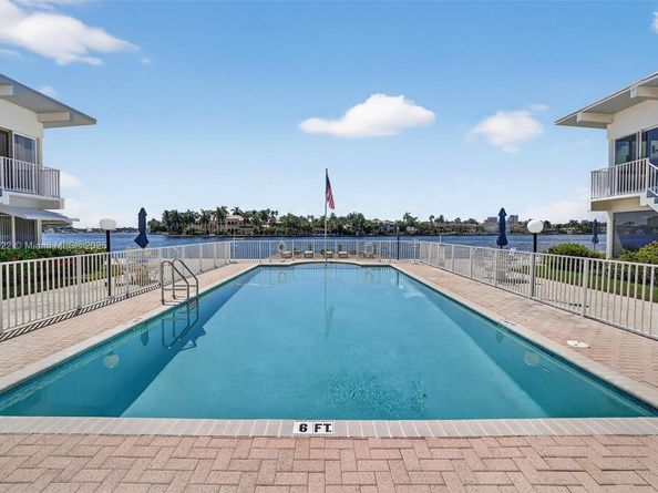 425 Bayshore Dr d3, Fort Lauderdale FL 33304