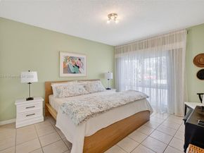 425 Bayshore Dr d3, Fort Lauderdale FL 33304