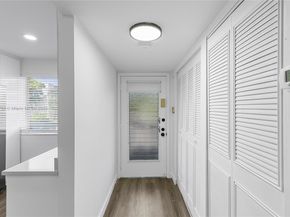 3591 Inverrary Dr 203, Lauderhill FL 33319