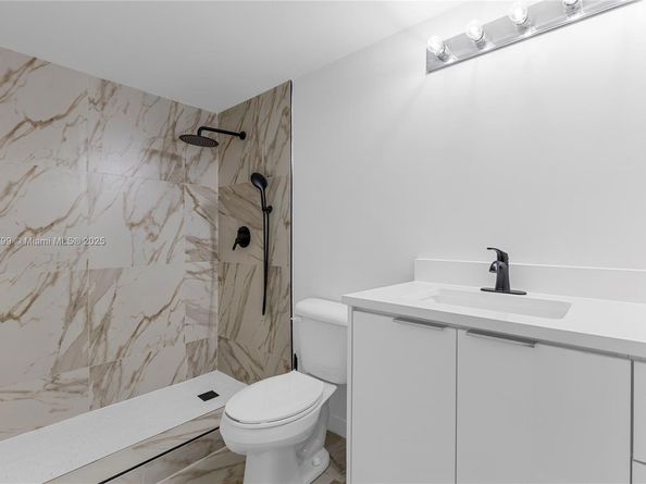 3591 Inverrary Dr 203, Lauderhill FL 33319