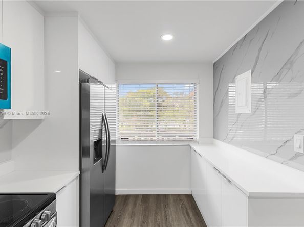 3591 Inverrary Dr 203, Lauderhill FL 33319