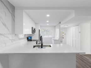 3591 Inverrary Dr 203, Lauderhill FL 33319