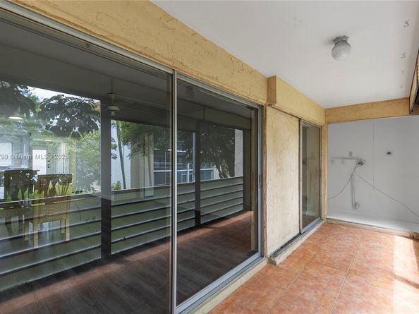 3591 Inverrary Dr 203, Lauderhill FL 33319