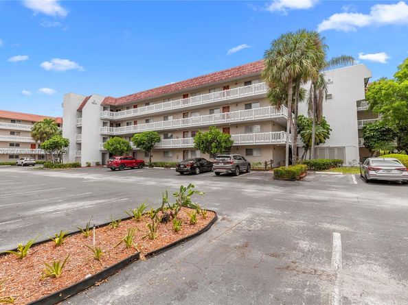 3591 Inverrary Dr 203, Lauderhill FL 33319