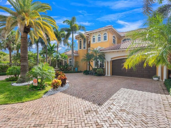 3406 Leigh Rd, Pompano Beach FL 33062