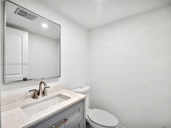 9504 SW 148th AVE Cir S, Miami FL 33196