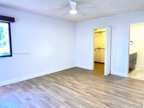 9504 SW 148th AVE Cir S, Miami FL 33196