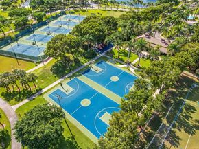 11244 NW 58th Ter, Doral FL 33178