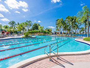 11244 NW 58th Ter, Doral FL 33178