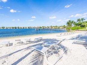 11244 NW 58th Ter, Doral FL 33178