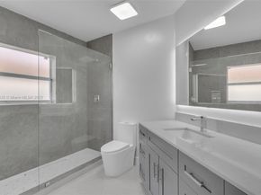 11244 NW 58th Ter, Doral FL 33178