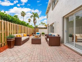 11244 NW 58th Ter, Doral FL 33178