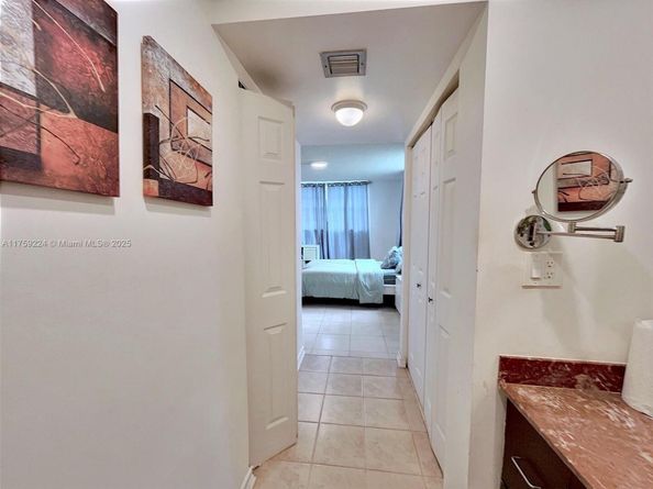 7100 NW 17th St 111, Plantation FL 33313