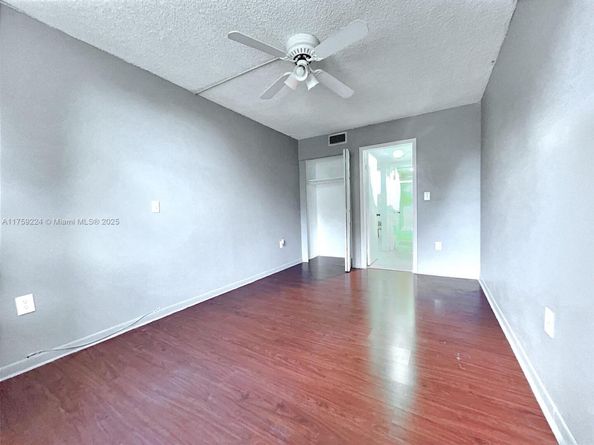 7100 NW 17th St 111, Plantation FL 33313