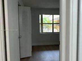 17901 NW 68 Ave T205, Hialeah FL 33015