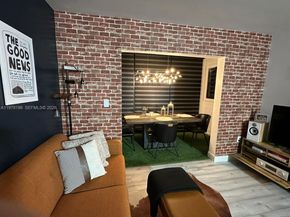 931 NE 199th St 10222, Miami FL 33179