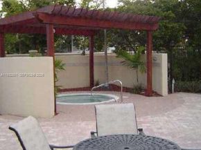 9983 S Nob Hill Ct ., Sunrise FL 33351