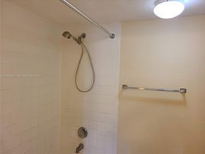 9983 S Nob Hill Ct ., Sunrise FL 33351