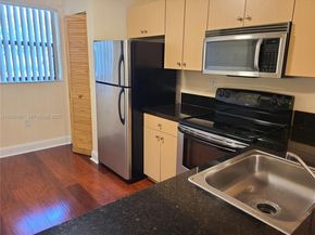 9983 S Nob Hill Ct ., Sunrise FL 33351