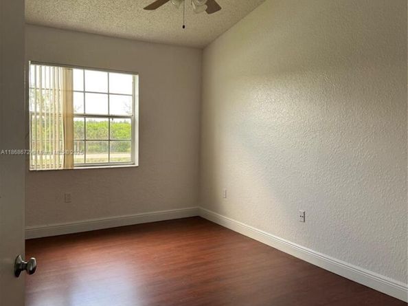 2881 N Oakland Forest Dr 310, Oakland Park FL 33309