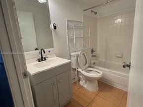 2881 N Oakland Forest Dr 310, Oakland Park FL 33309