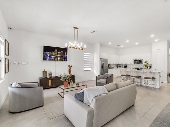 4577 SW 174th Ave, Miramar FL 33029