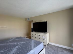 2425 Presidential Way 203, West Palm Beach FL 33401