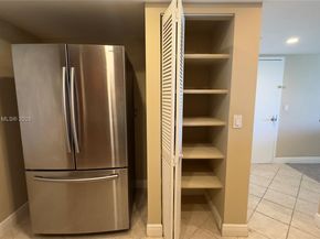 2425 Presidential Way 203, West Palm Beach FL 33401