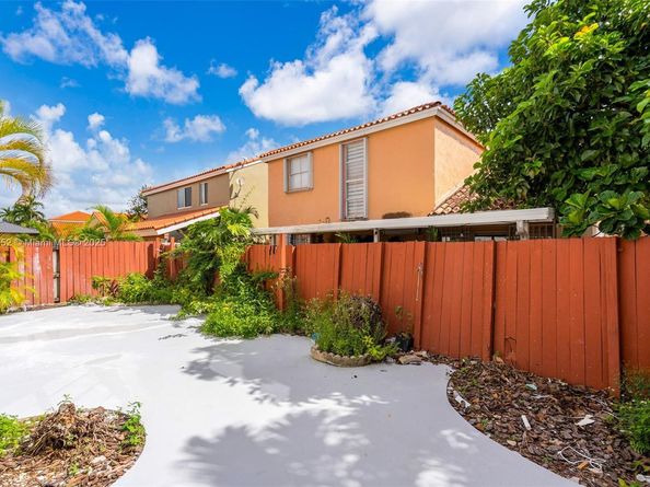191 NW 85th Pl, Miami FL 33126