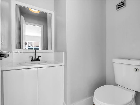 191 NW 85th Pl, Miami FL 33126