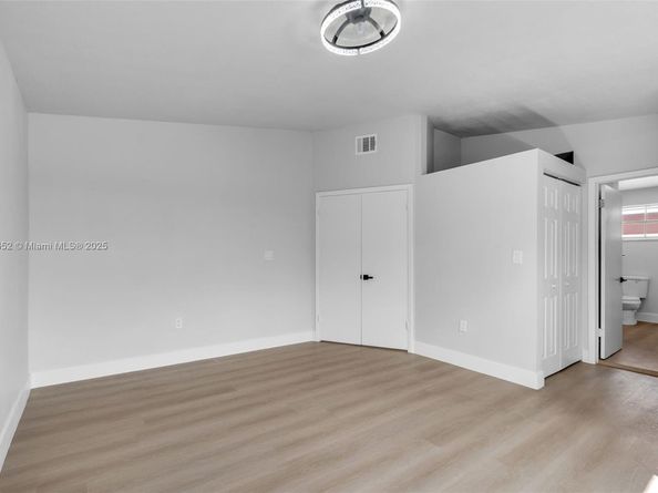 191 NW 85th Pl, Miami FL 33126