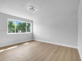 191 NW 85th Pl, Miami FL 33126