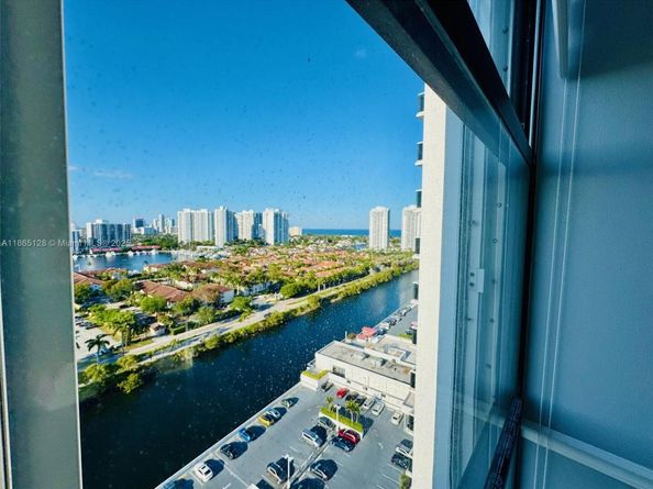 3625 N Country Club Dr 2009, Aventura FL 33180