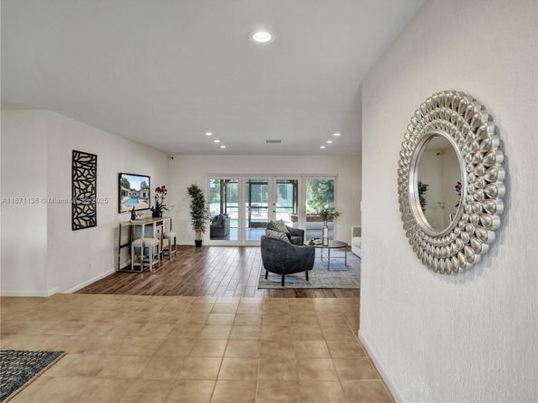11300 Shady Lane, Plantation FL 33325