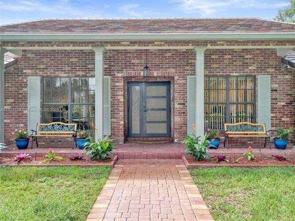 11300 Shady Lane, Plantation FL 33325