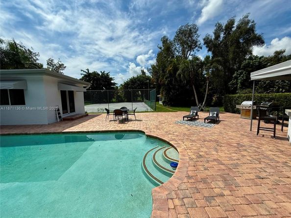 11300 Shady Lane, Plantation FL 33325
