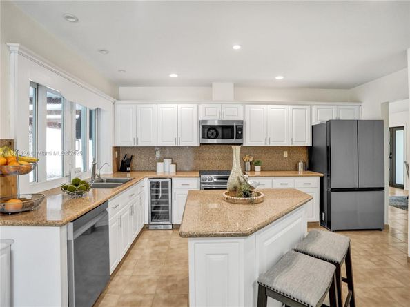 11300 Shady Lane, Plantation FL 33325