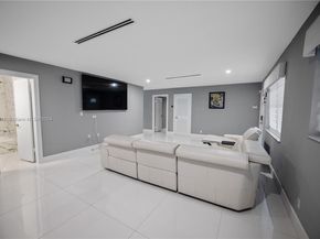 13550 SW 99th Pl, Miami FL 33176