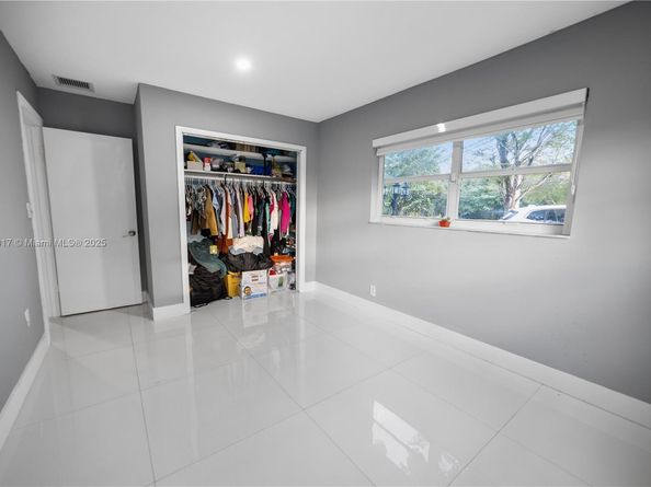 13550 SW 99th Pl, Miami FL 33176